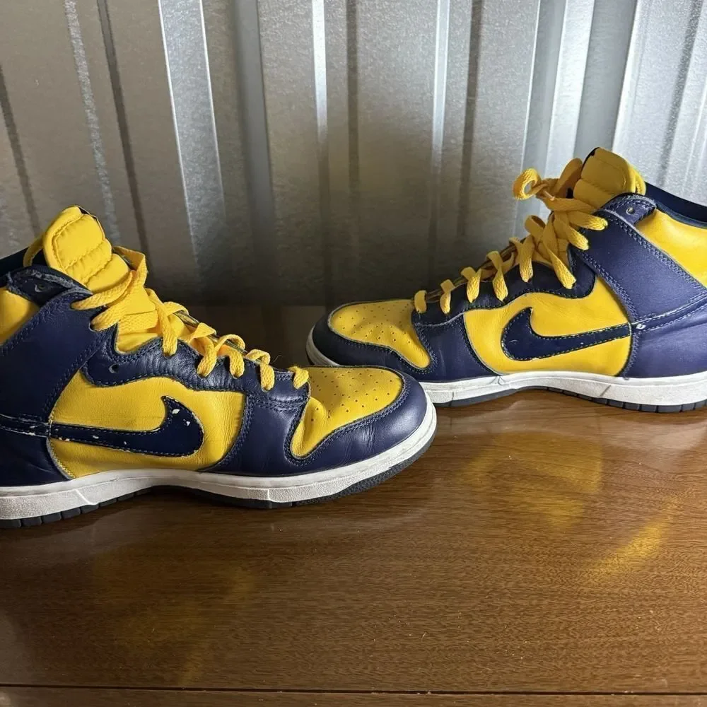 Vintage 1999 Nike Dunk High LE Michigan Size 11 630335-471